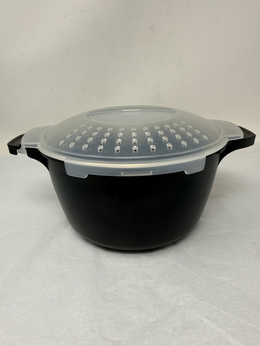 Pampered Chef Micro-Cooker Microwave Steamer Size 1 quart